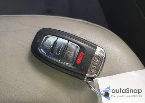 2011 Audi A5 2.0T Premium из США, поврежденный, VIN WAULFAFR5BA033643